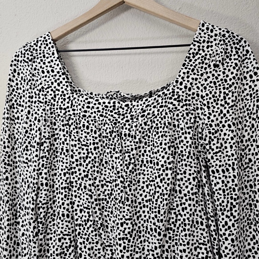 Express -‎ Dalmatian Dot Blouse - Picture 4 of 8
